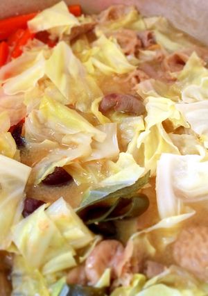 自宅で簡単！味噌モツ煮込み鍋-レシピのメイン写真