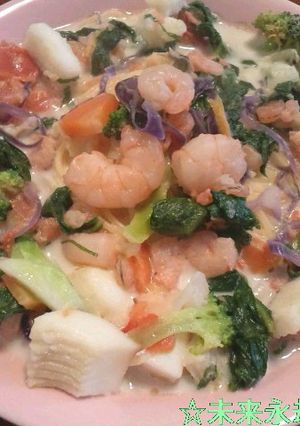 余り物野菜と魚介類の豆乳パスタ-レシピのメイン写真