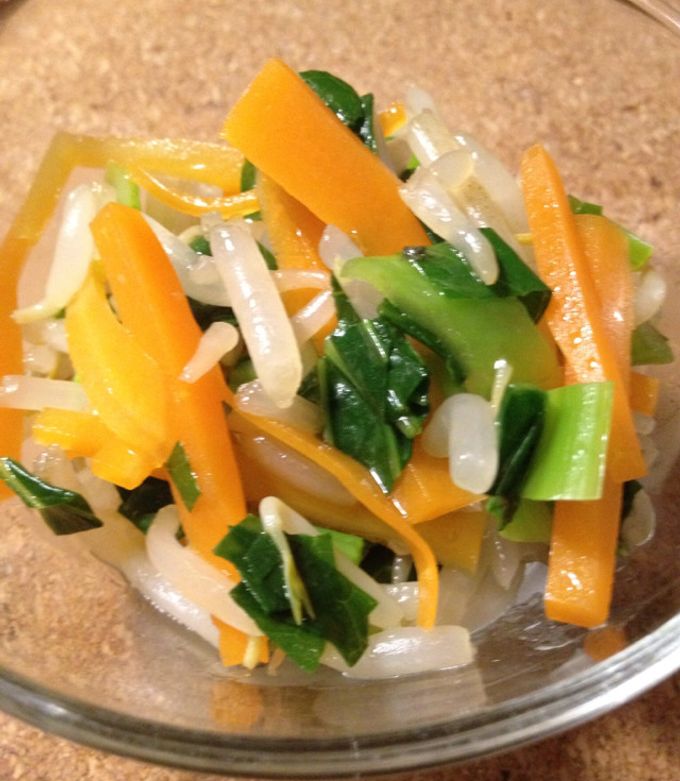 ナムル(小松菜・人参・もやし) by unikuro3 【クックパッド】 簡単