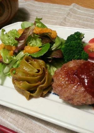 塩糀で旨みたっぷりハンバーグ-レシピのメイン写真