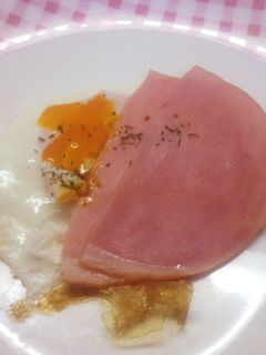 簡単♡ハムエッグ☆*+-レシピのメイン写真