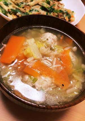 簡単うまうま♡白菜と団子スープ♡-レシピのメイン写真