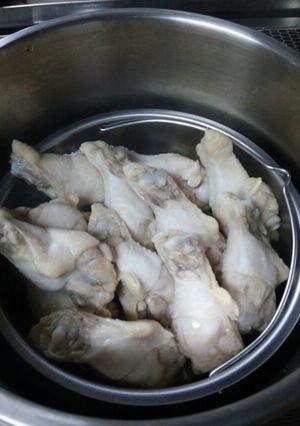 話題入り♡唐揚げ鶏手羽元の下処理♪圧力鍋-レシピのメイン写真
