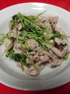 簡単♪豆苗と豚肉の炒め物♪-レシピのメイン写真