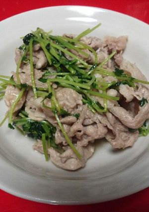 簡単♪豆苗と豚肉の炒め物♪-レシピのメイン写真