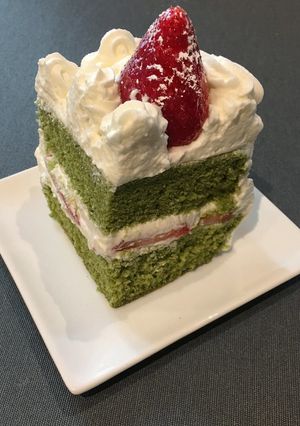 クリスマスカラー抹茶ショートケーキ-レシピのメイン写真