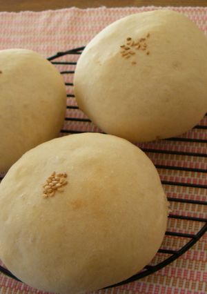 豪華(゜o゜)ふわふわ栗あんぱん-レシピのメイン写真