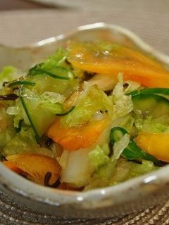 白菜と柿の塩昆布和え-レシピのメイン写真