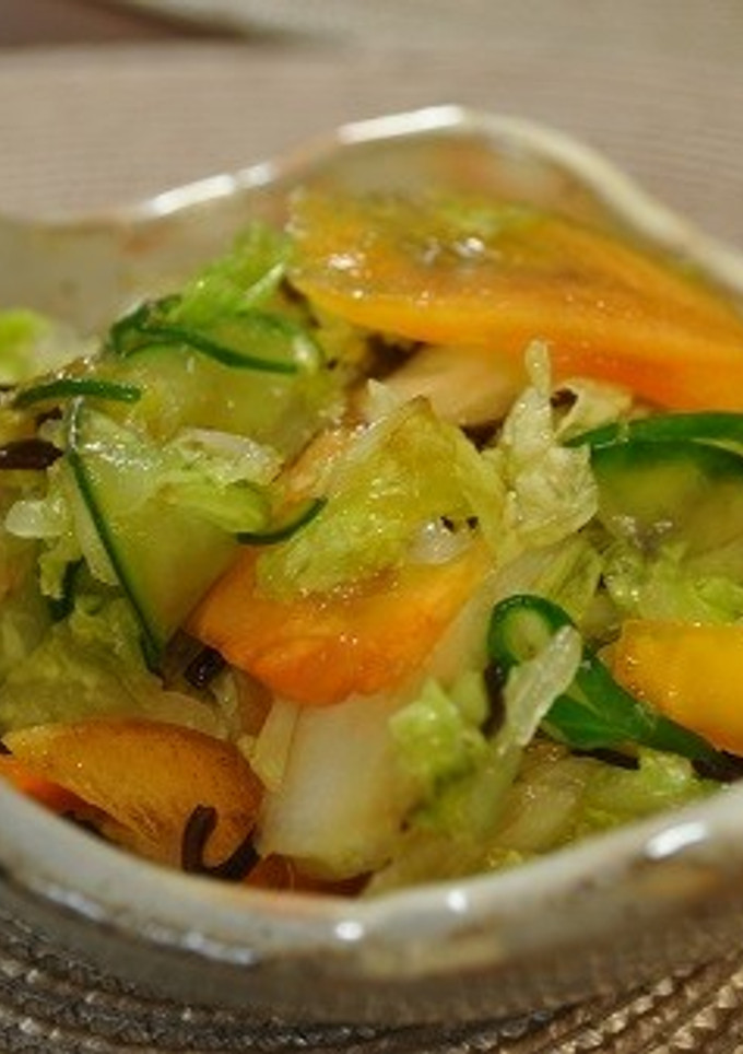 白菜と柿の塩昆布和え-レシピのメイン写真