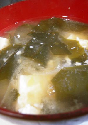 我が家のお味噌汁＊お豆腐とねぎとわかめ＊-レシピのメイン写真