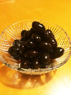 スロークッカーでつるんとした*黒豆*-レシピのメイン写真