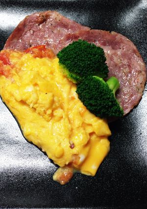 簡単オムレツ（チーズ＆トマト）-レシピのメイン写真