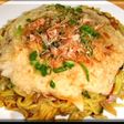 カリカリ焼きそばのとろろポン酢がけ