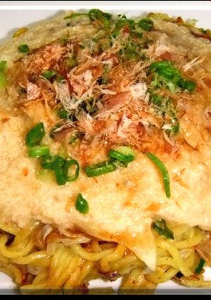 カリカリ焼きそばのとろろポン酢がけ-レシピのメイン写真