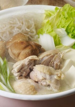 白湯スープから手作り！本格鶏鍋-レシピのメイン写真
