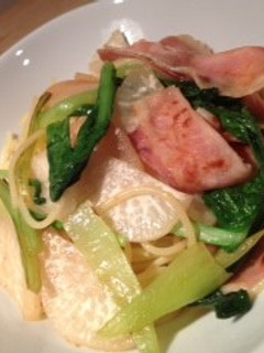 小松菜と大根とベーコンのパスタ♬-レシピのメイン写真