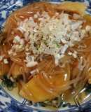 れんこんのはさみ揚げ　もやしあんかけ