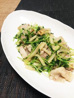 豆苗とカブの豚肉炒め-レシピのメイン写真