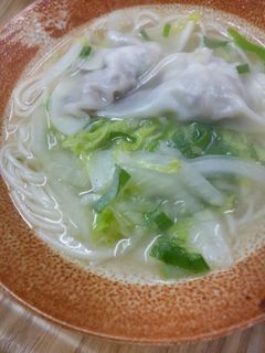 餃子入り・中華風にゅーめん-レシピのメイン写真