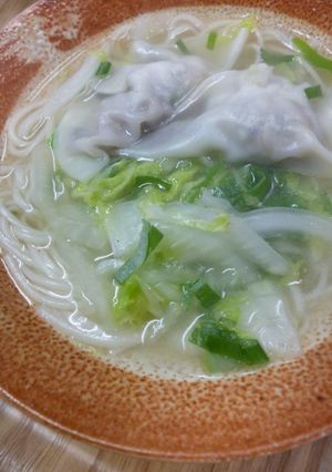 餃子入り・中華風にゅーめん-レシピのメイン写真