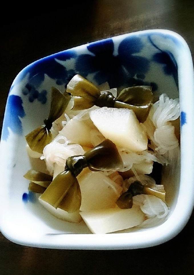 大根と昆布に結びしらたきの煮物-レシピのメイン写真