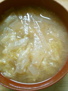具沢山! 大根 白菜 玉ねぎの 味噌汁♪-レシピのメイン写真