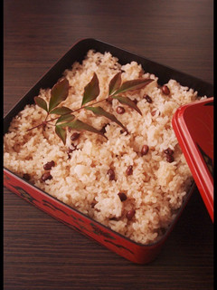 実は簡単♪蒸し器で作る桜色のふっくら赤飯-レシピのメイン写真