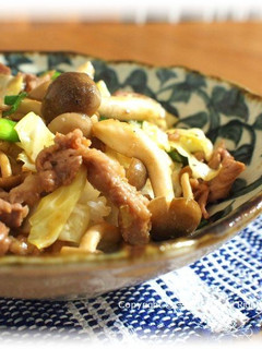 豚肉とキャベツの焦がしオイマヨ丼-レシピのメイン写真