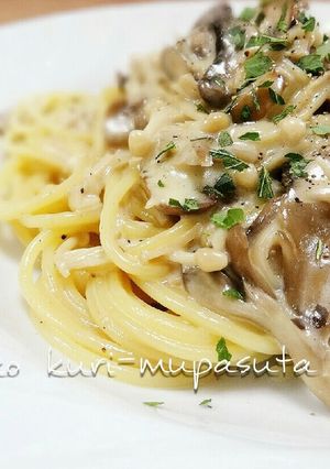 濃厚ソースが絡まる♡きのこクリームパスタ-レシピのメイン写真