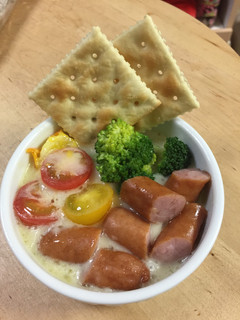 温野菜とクラッカーでココットカマン-レシピのメイン写真