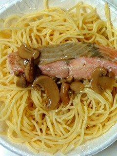簡単・減塩❗鮭ときのこのパスタ-レシピのメイン写真