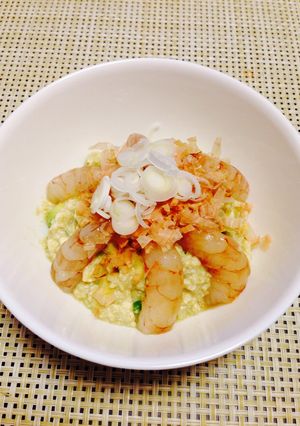 簡単!赤えびとアボカド和味噌和え-レシピのメイン写真