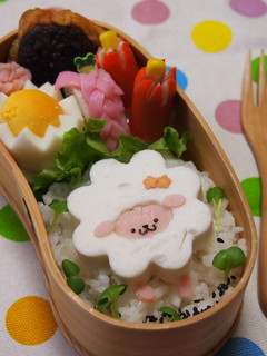 簡単!デコ弁【はんぺんで羊さん♪】-レシピのメイン写真