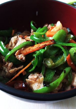 ピーマンと豚肉の中華炒め丼-レシピのメイン写真