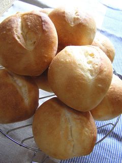 ノンオイル皮が美味しい♪丸パン-レシピのメイン写真