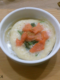 サーモンとほうれん草のココットカマン-レシピのメイン写真