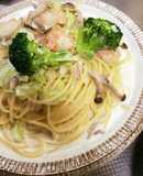 エビとブロッコリーのクリームパスタ