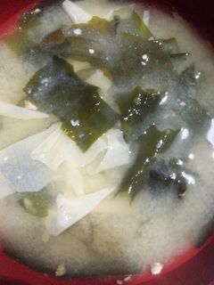 ゆばとわかめの味噌汁-レシピのメイン写真