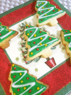 クリスマスツリー型アイシングクッキー-レシピのメイン写真