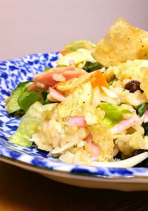 ポテトチップスで華やかに☆サラダライス-レシピのメイン写真