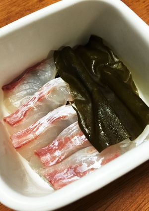 お正月にも。鯛の昆布じめ-レシピのメイン写真