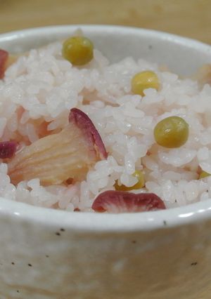 【お手軽】乾燥赤カブの炊き込みご飯-レシピのメイン写真