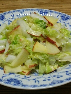 白菜とリンゴのサラダ-レシピのメイン写真