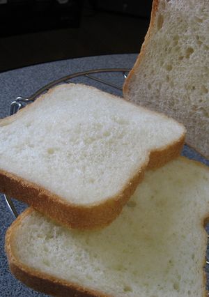 ふわふわ♡生クリーム入り食パン-レシピのメイン写真