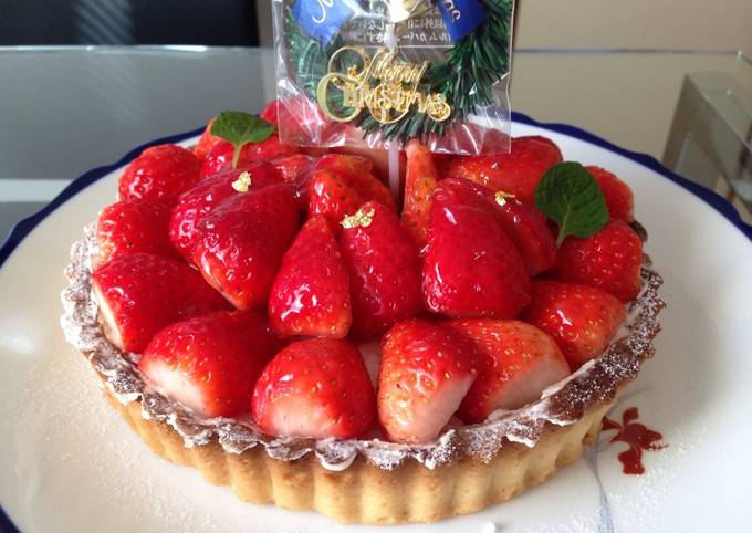 クリスマスホールケーキいちごのムースのアンドュゥトュラ