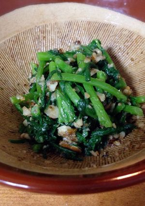 旬の春菊、くるみ味噌和え-レシピのメイン写真
