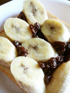 バナナ&ラムレーズン簡単デザートトースト-レシピのメイン写真