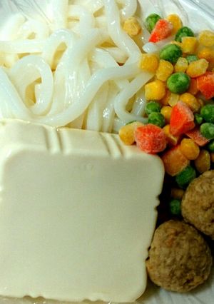 簡単❗こんにゃく麺で肉だんご鍋風-レシピのメイン写真