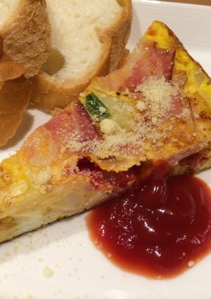 残り野菜とベーコンのオープンオムレツ-レシピのメイン写真