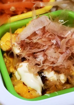 天かすいり卵でお好み焼き☆レンジでお弁当-レシピのメイン写真